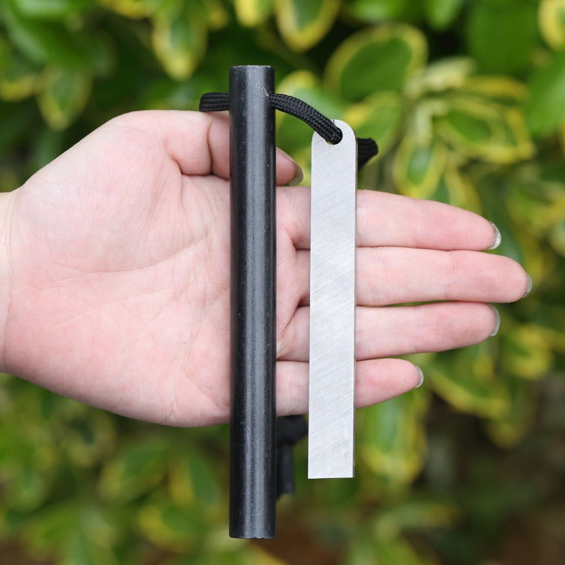 Outdoor Waterproof Survival Fire Starter