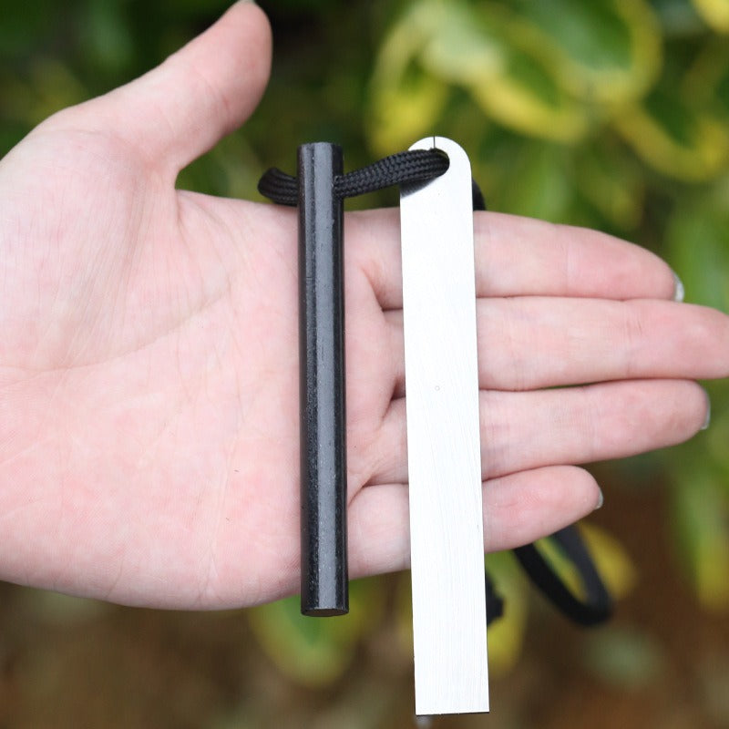 Outdoor Waterproof Survival Fire Starter